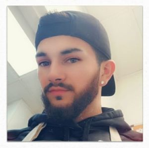 Meet your Posher, Nicholas